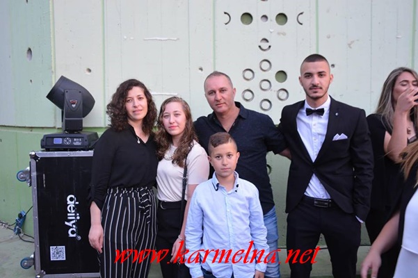 أوط رونسون تحتفل بتخريج طلابها من الفوج السابع والعشرين